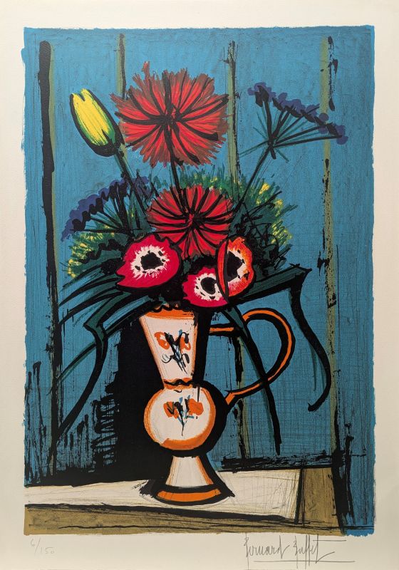 Blumenstrau&szlig; mit blauem Hintergrund (Farblithographie) - Bernard BUFFET