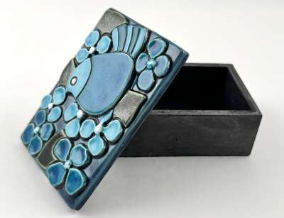 Spatz und Blumen (Keramik) - Mithé ESPELT